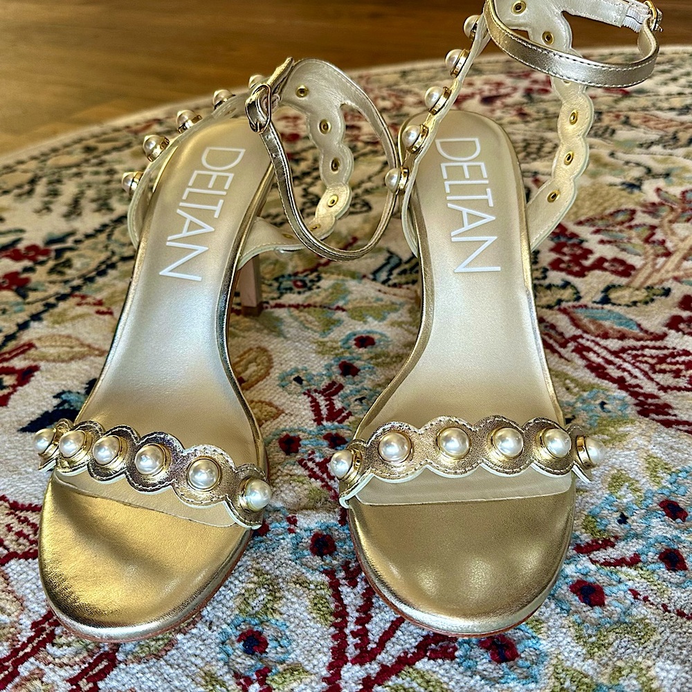 Deltan Maryam Pearl Embellished Dress Sandals Heels 9.5